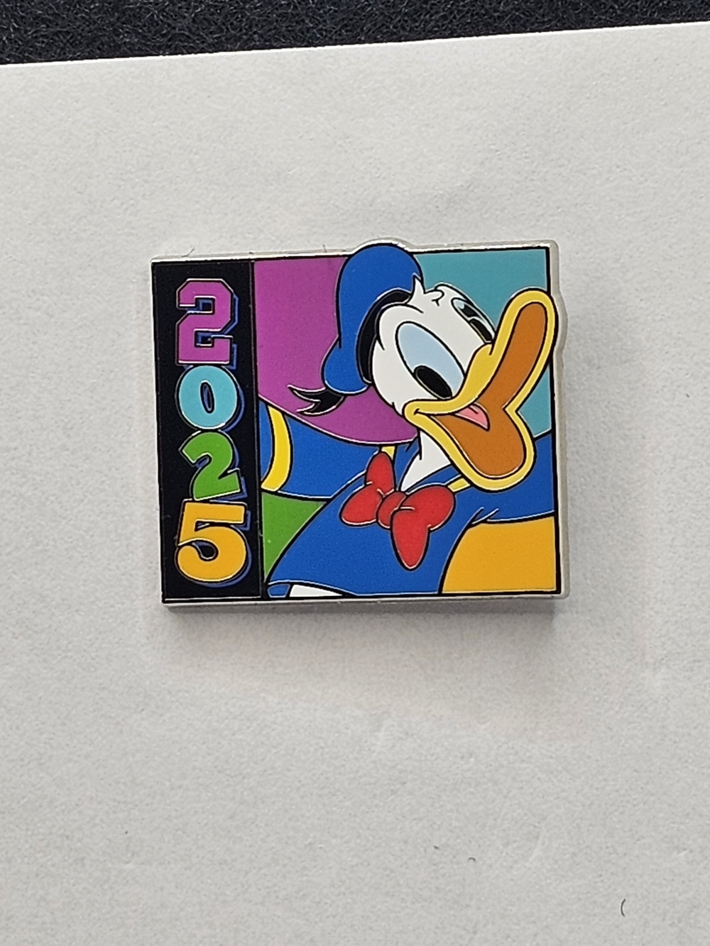 2025 Disney Pin Donald Duck Mickey and Friends 2025 Starter Pin Set DLR